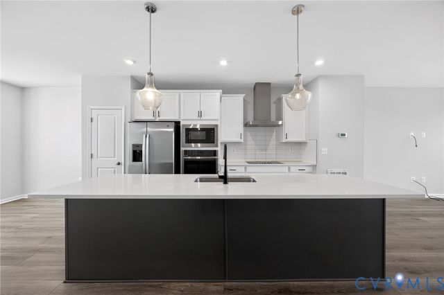 636 Mccormick Farm Dr, Glen Allen, VA 23060