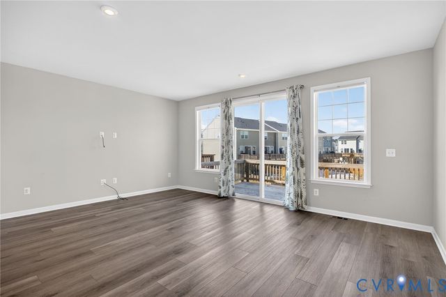 636 Mccormick Farm Dr, Glen Allen, VA 23060