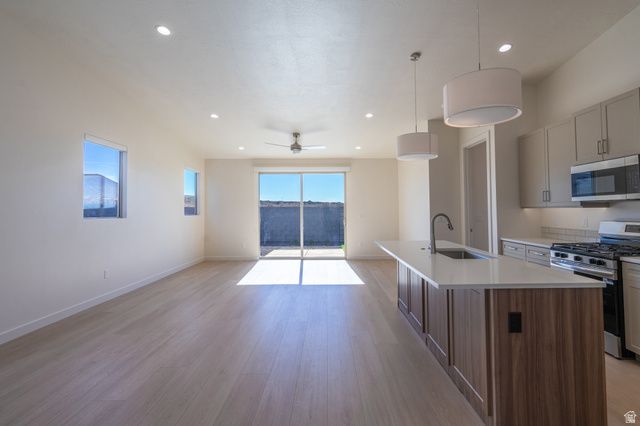 3001 W 570 N, Hurricane, UT 84737