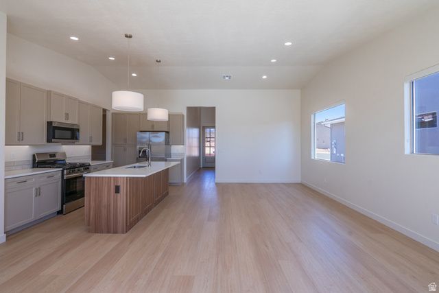 3001 W 570 N, Hurricane, UT 84737