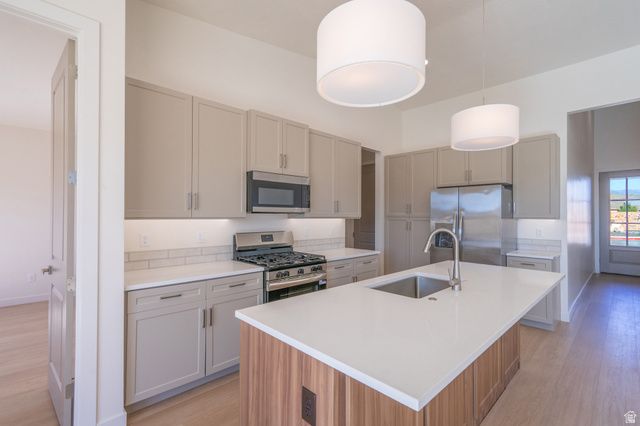 3001 W 570 N, Hurricane, UT 84737