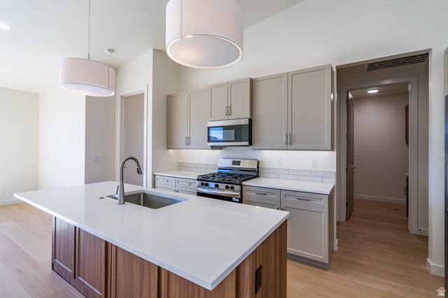 3001 W 570 N, Hurricane, UT 84737