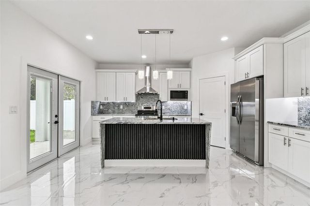 1403 W 9TH STREET, Lakeland, FL 33805
