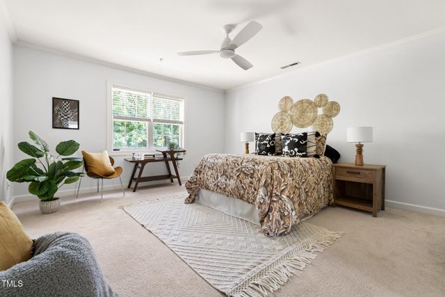 204 Towne Ridge Lane, Chapel Hill, NC 27516