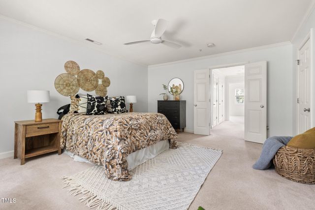 204 Towne Ridge Lane, Chapel Hill, NC 27516