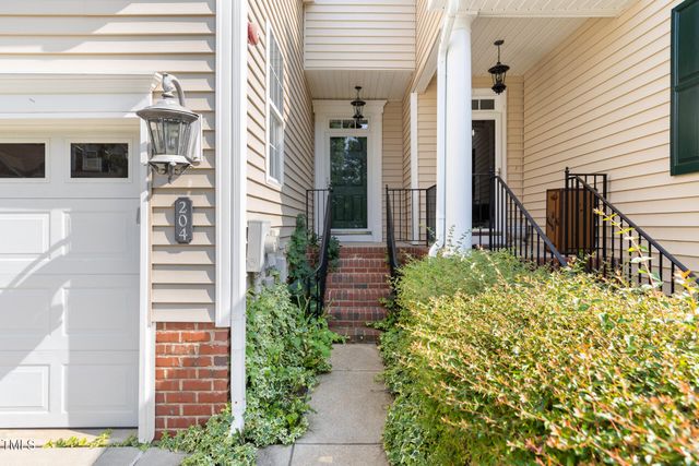 204 Towne Ridge Lane, Chapel Hill, NC 27516