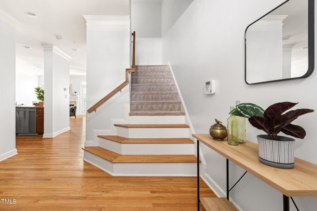 204 Towne Ridge Lane, Chapel Hill, NC 27516