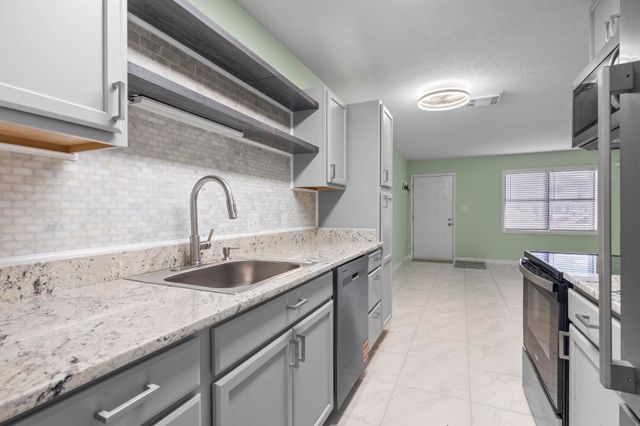 209 Cedar St Apt C5, Myrtle Beach, SC 29577