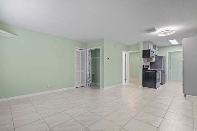 209 Cedar St Apt C5, Myrtle Beach, SC 29577