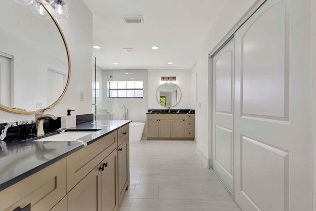 1915 Newhaven Avenue, Wellington, FL 33414