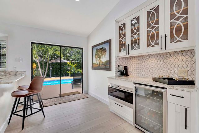 1915 Newhaven Avenue, Wellington, FL 33414