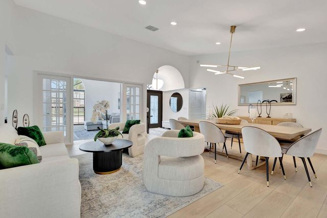 1915 Newhaven Avenue, Wellington, FL 33414