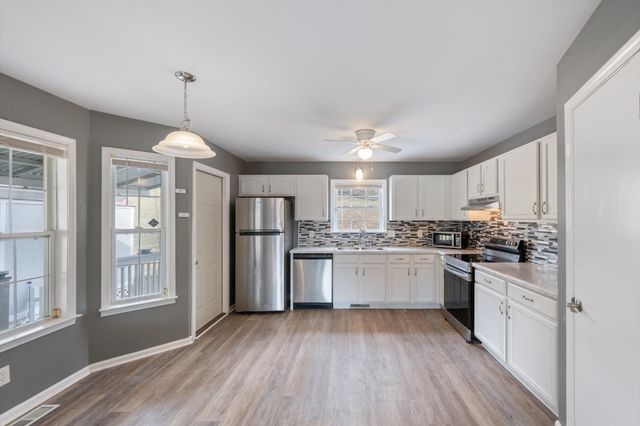1007 Granny White Rd, Clarksville, TN 37040