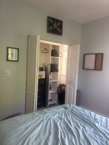 1872 Commonwealth Ave 15, Boston, MA 02135