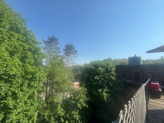 1872 Commonwealth Ave 15, Boston, MA 02135