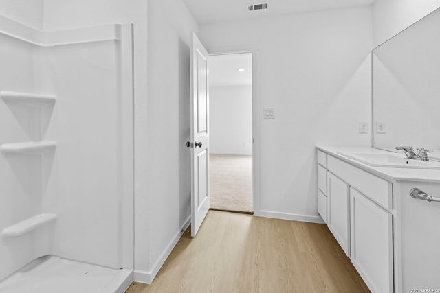 12819 KATHLEEN ST, St Hedwig, TX 78152