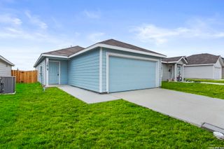 12819 KATHLEEN ST, St Hedwig, TX 78152