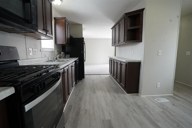 1906 Hawk Drive, Kalamazoo, MI 49008