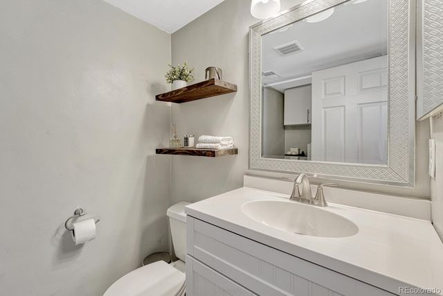 4152 S Dunkirk Way, Aurora, CO 80013