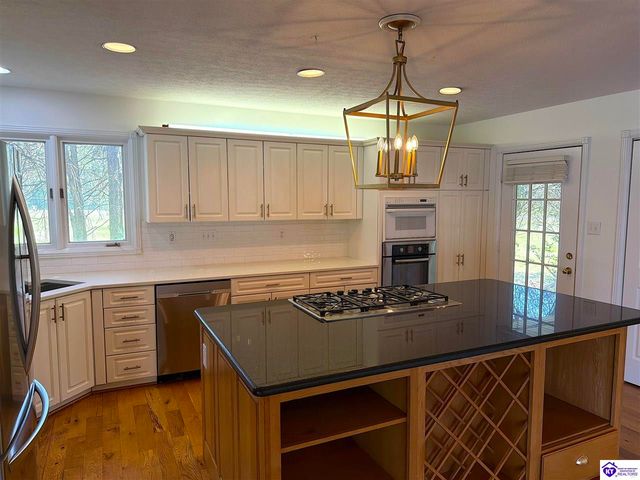 500 Aspen Court, Elizabethtown, KY 42701