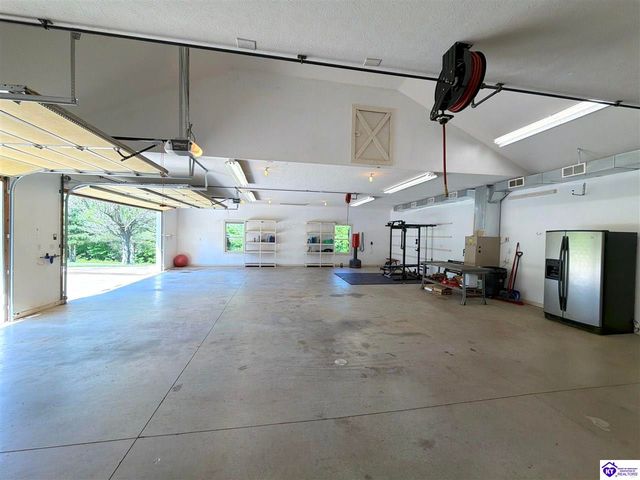 500 Aspen Court, Elizabethtown, KY 42701