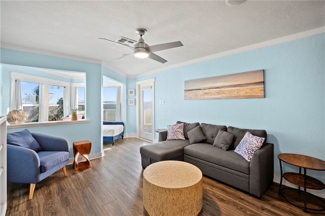 6275 State Highway 361 102, Port Aransas, TX 78373