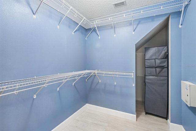 586 KINGSMILL COURT, Oldsmar, FL 34677