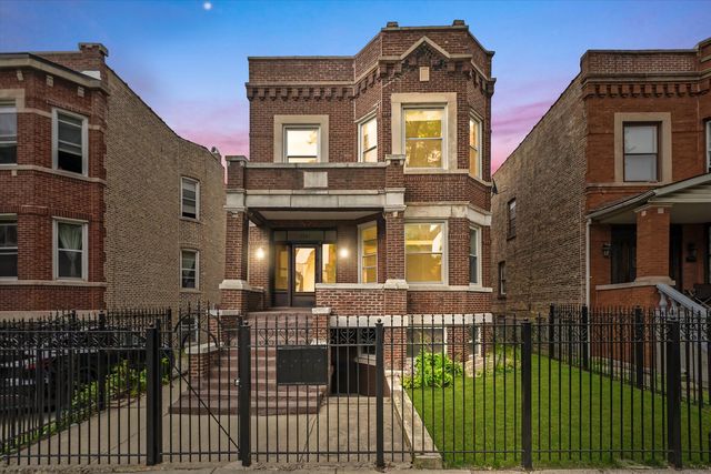 1621 N Tripp Avenue, Chicago, IL 60639
