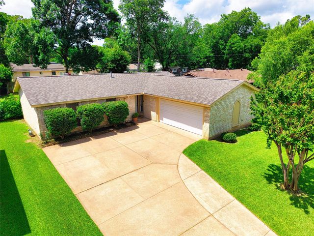2604 Buffalo Drive, Arlington, TX 76013