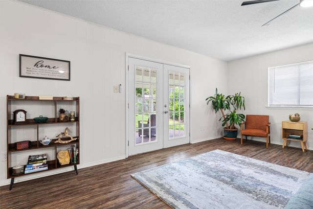2604 Buffalo Drive, Arlington, TX 76013