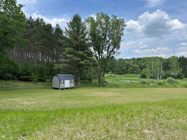 3383 NW Dockery Road, Williamsburg, MI 49690