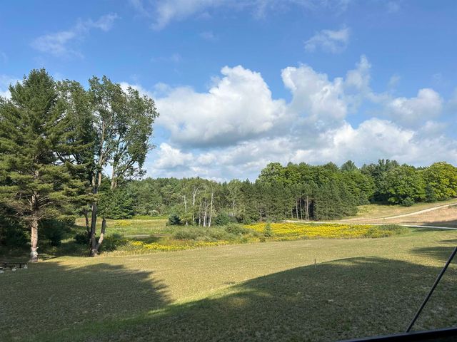 3383 NW Dockery Road, Williamsburg, MI 49690