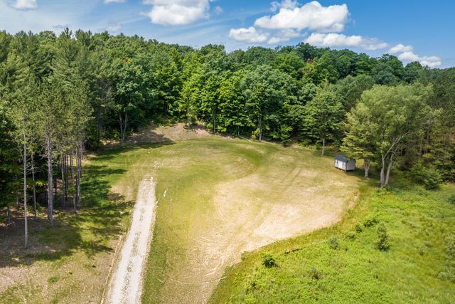 3383 NW Dockery Road, Williamsburg, MI 49690