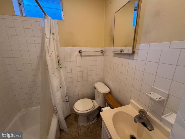 3276 CEDAR ST, Philadelphia, PA 19134