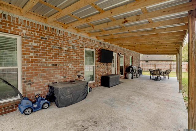 43420 N Great Oak Ct, Prairieville, LA 70769