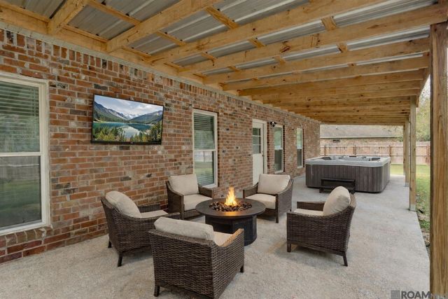 43420 N Great Oak Ct, Prairieville, LA 70769