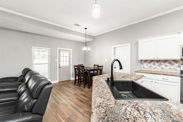 43420 N Great Oak Ct, Prairieville, LA 70769