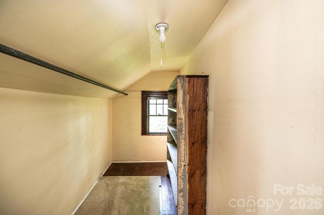 720 N Main Avenue, Newton, NC 28658