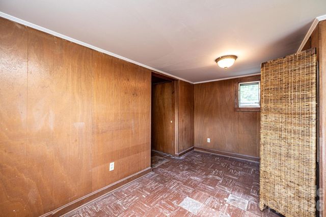 720 N Main Avenue, Newton, NC 28658