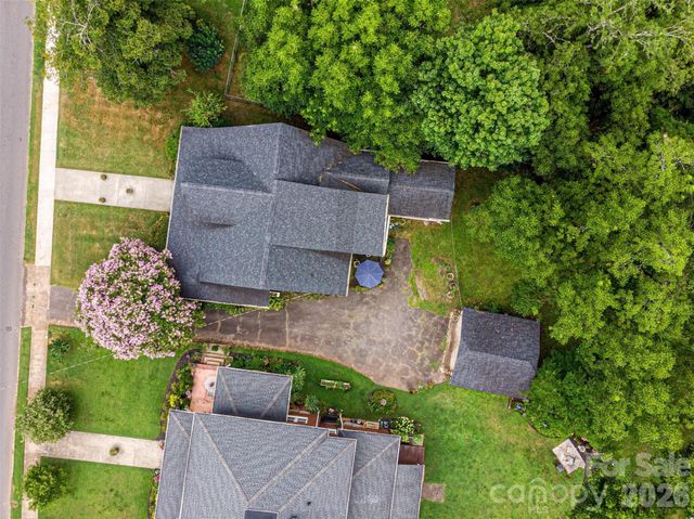 720 N Main Avenue, Newton, NC 28658