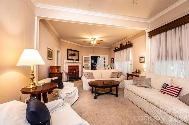 720 N Main Avenue, Newton, NC 28658