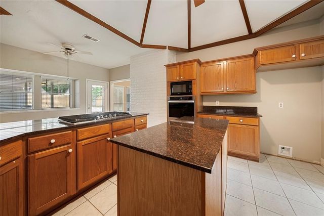 6738 W Greens Road, Houston, TX 77066