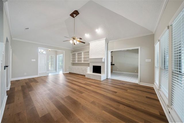 6738 W Greens Road, Houston, TX 77066