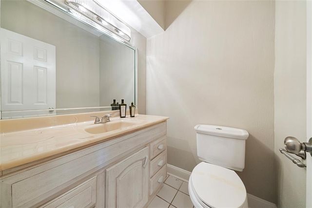 6738 W Greens Road, Houston, TX 77066