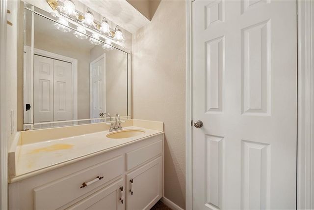 6738 W Greens Road, Houston, TX 77066