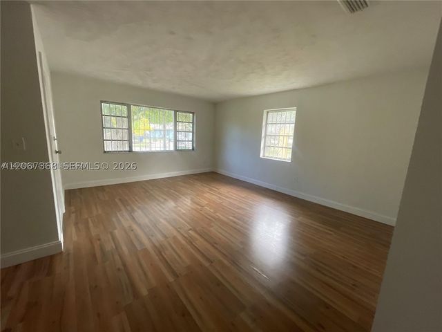 1388 NW 101 St 1388, Miami, FL 33147