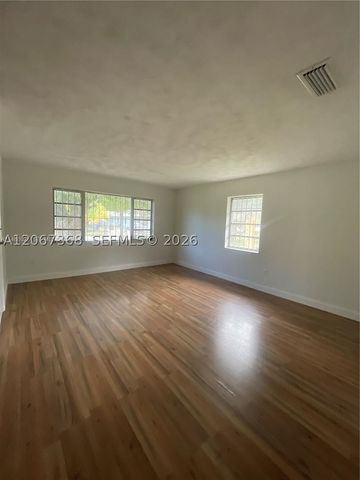 1388 NW 101 St 1388, Miami, FL 33147