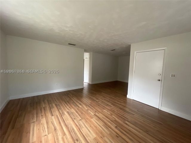 1388 NW 101 St 1388, Miami, FL 33147