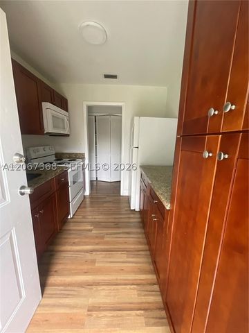 1388 NW 101 St 1388, Miami, FL 33147