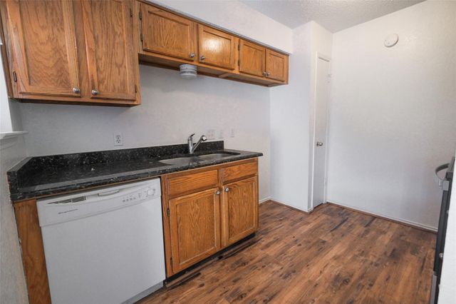 3705 Bryce Avenue 3707, Fort Worth, TX 76107